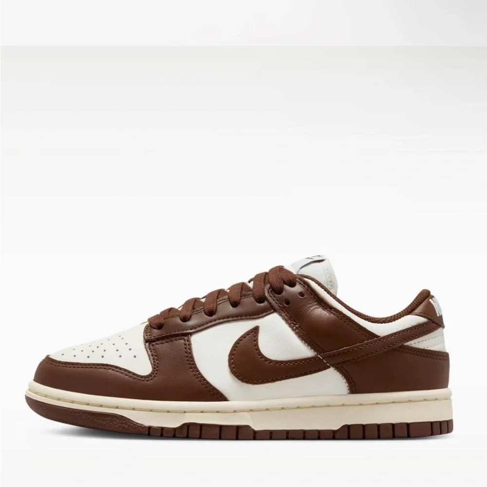 Nike Brown and White Dunks - Picture 1 of 4